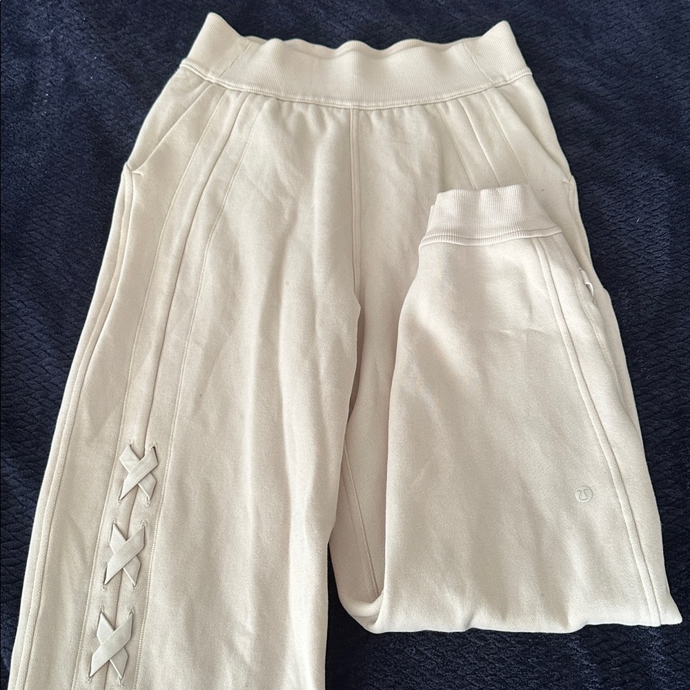 Lululemon Women’s Braided Detail High-Rise Jogger,size 4